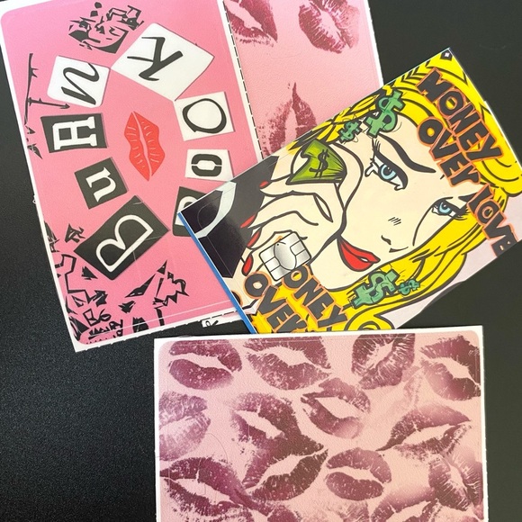 4 Card skins 💖 - Picture 1 of 3